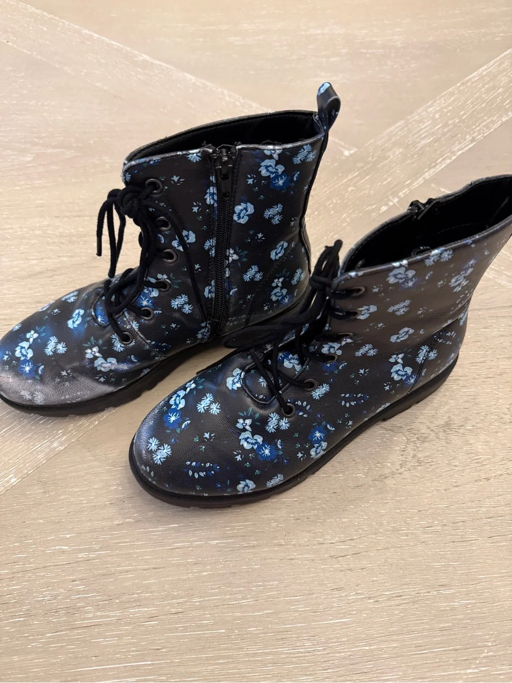 Girls' Black Floral Lace-Up Ankle Combat Boots